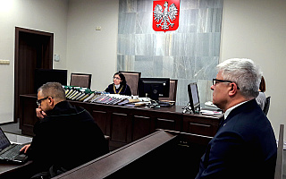 Nie dowiemy się, czy były dyrektor Izby Celnej w Olsztynie szykanował podwładnych. Sąd umorzył proces